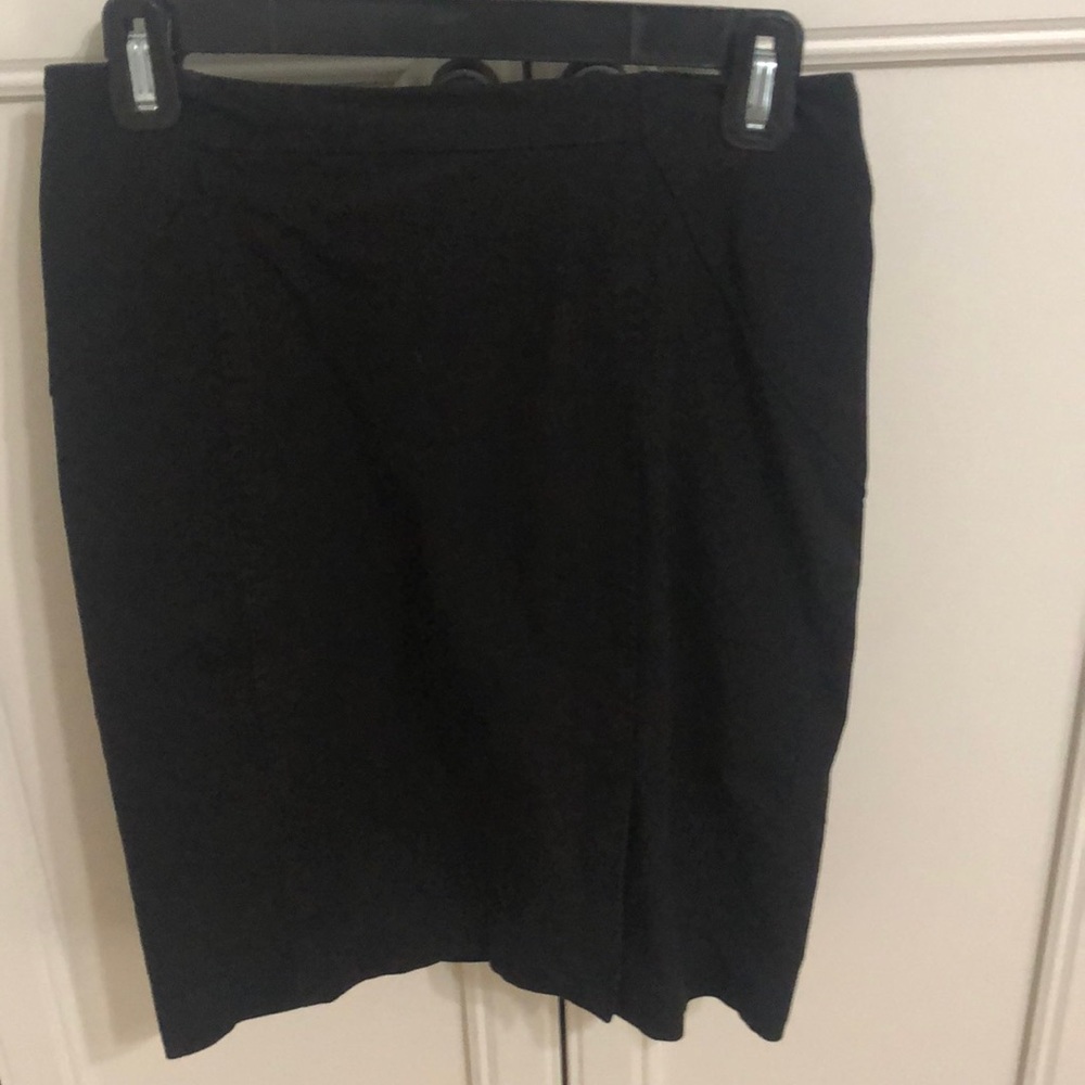 Banana Republic mini skirt with front side slit